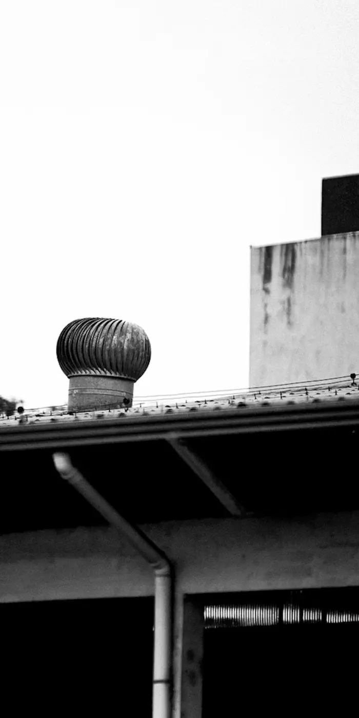 Exaustor Eólico Industrial no telhado